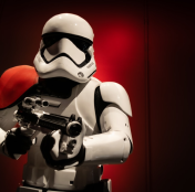 Imagem de um boneco stormtrooper